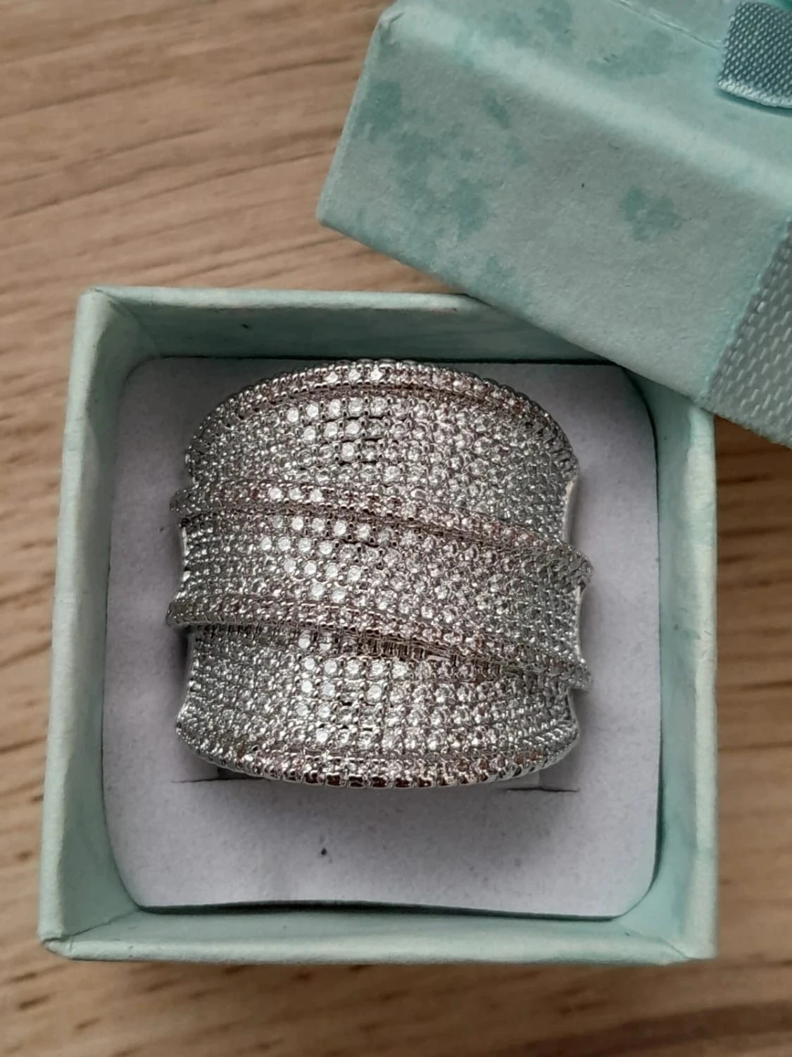 Gran anillo, con strass, color plateado talla 60 – photo 2